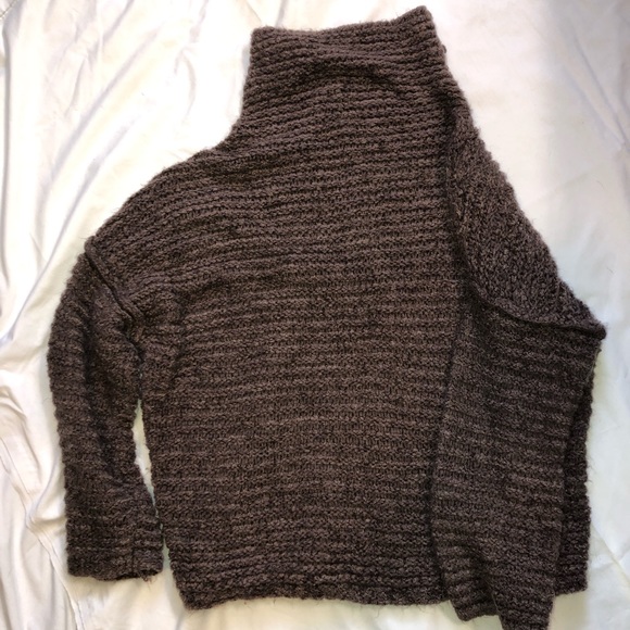 American Eagle Outfitters Sweaters - American Eagle cable knit
